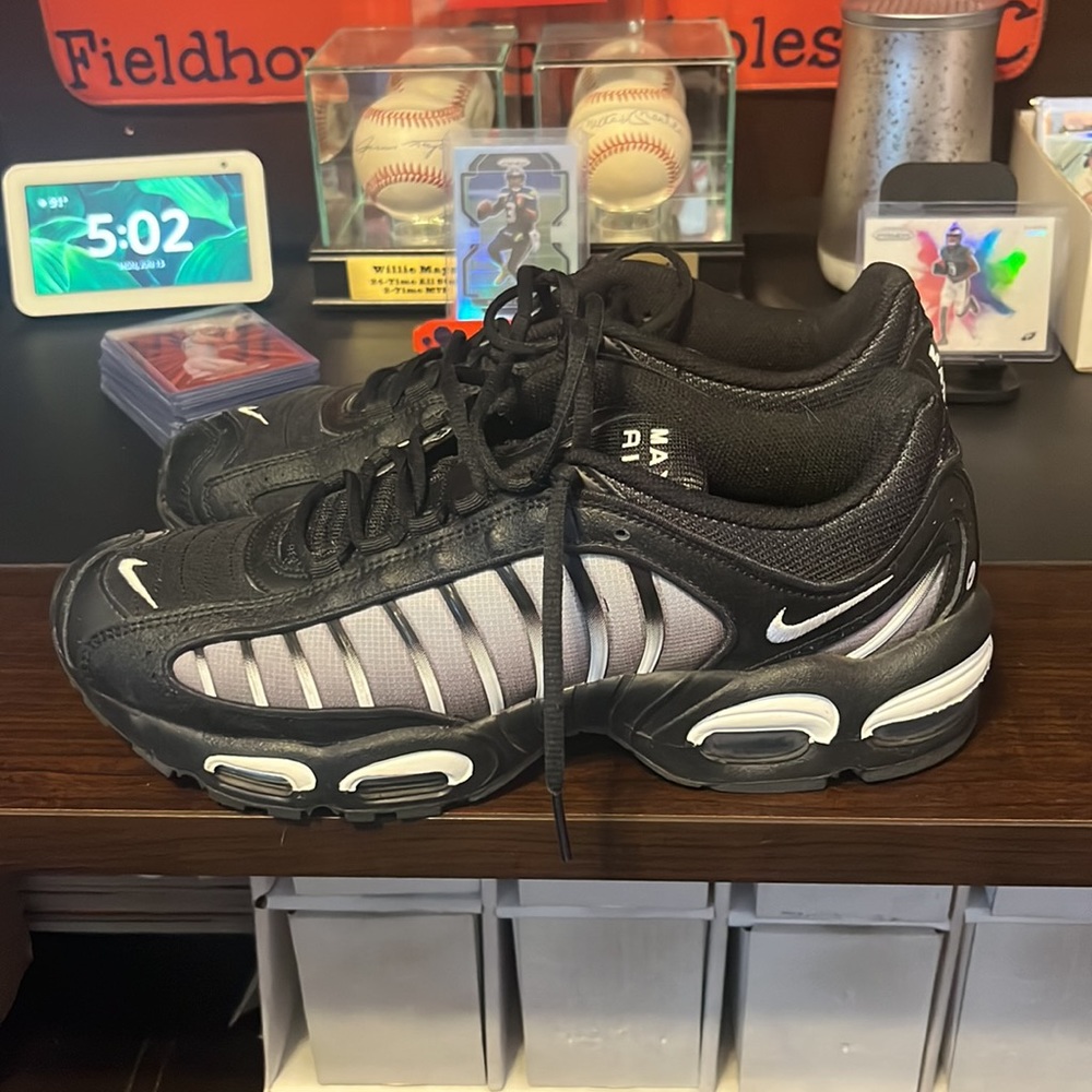 Nike Air Max Tailwinds Size 11.5